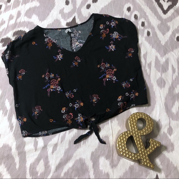 Black Floral Front Tie Shirt Sz L - Picture 3 of 7